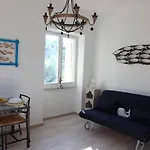 Izzo Daire Lacco Ameno (Isola d'Ischia)