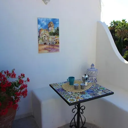 Izzo Daire Lacco Ameno (Isola d'Ischia)