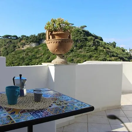 Apartman Izzo Lacco Ameno