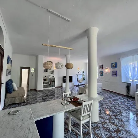 Apartman Izzo Lacco Ameno