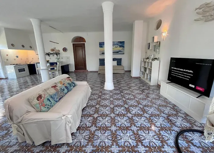 Izzo * Lacco Ameno (Isola d'Ischia)