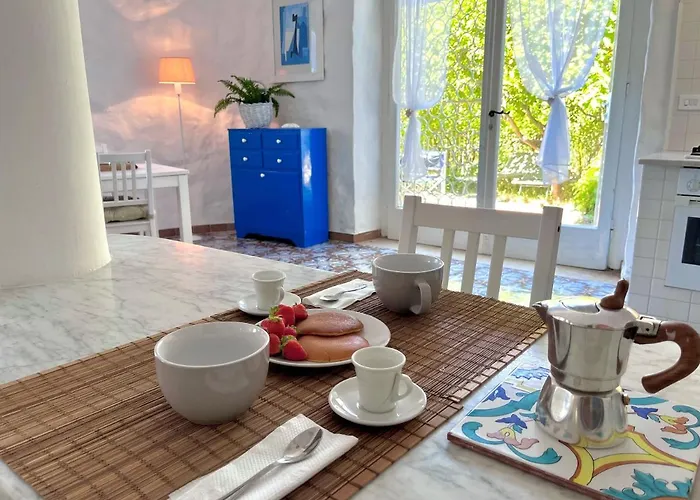 Izzo * Lacco Ameno (Isola d'Ischia)