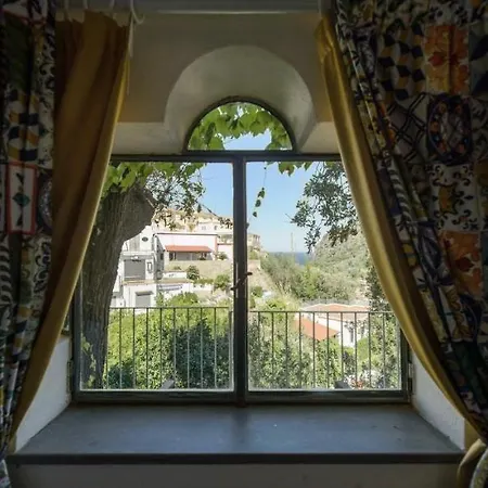 Izzo * Lacco Ameno (Isola d'Ischia)