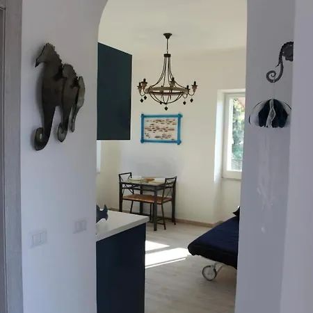 Izzo * Lacco Ameno (Isola d'Ischia)